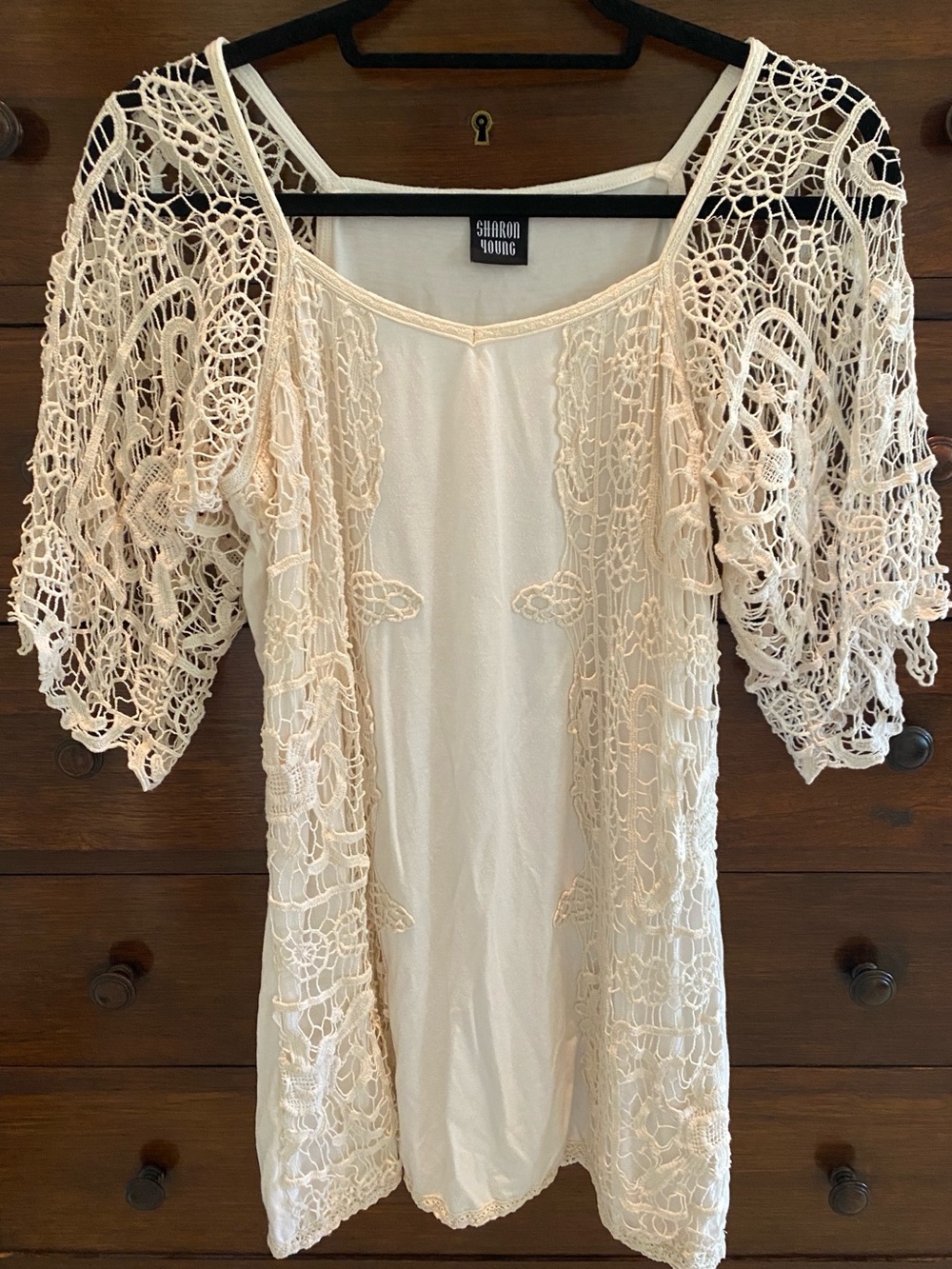 Sharon Young Ivory Crochet top with lace accent and lace sleeves